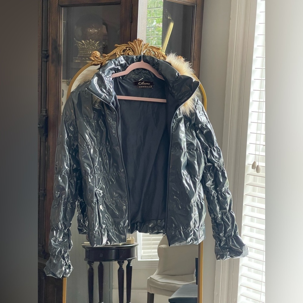 Anama Y2K Shiny Gray Fitted Puffer Jacket with Faux Fur Trim